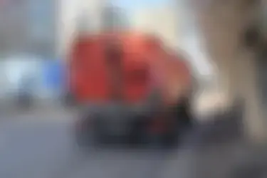 Днем 19 апреля в Иванове городские дороги расчищают 99 дорожных рабочих  