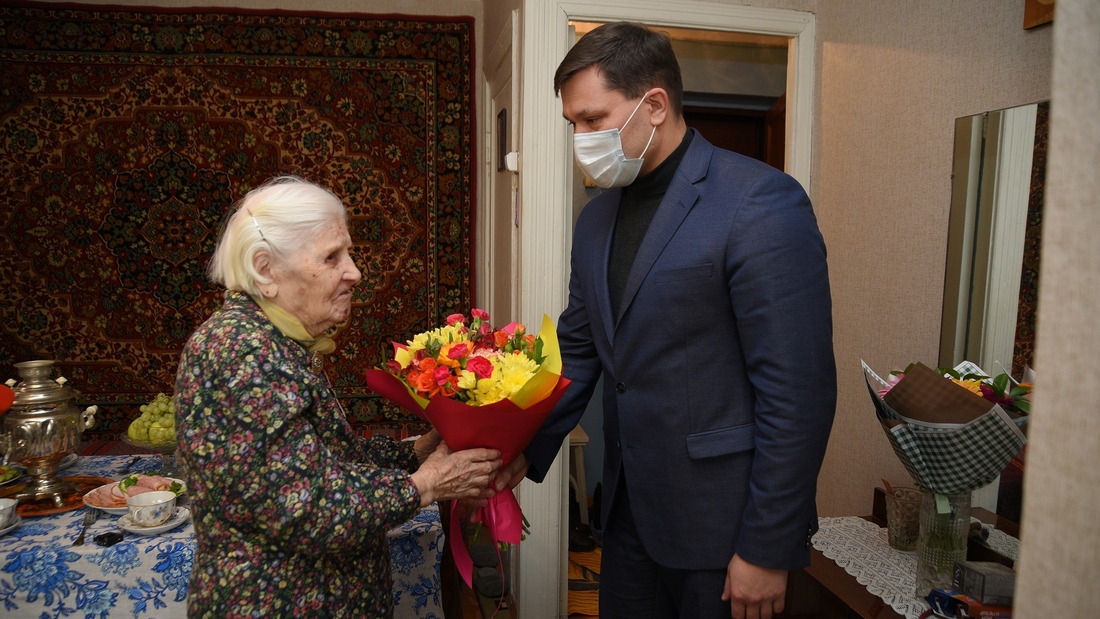 100-летний юбилей отметила вологжанка Антонина Николаевна Алексеева
