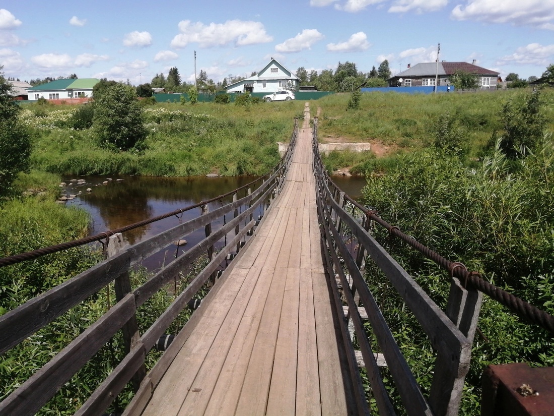 Подвесной мост через реку Леденьга отремонтируют в селе имени Бабушкина